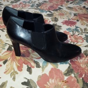 High heel ankle booties